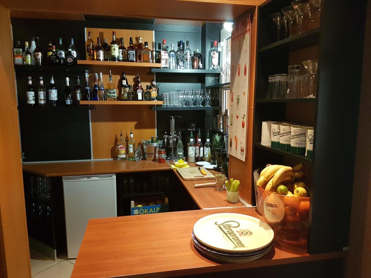 Bed and Breakfast Club Haus 502 Kalocsa Exterior foto